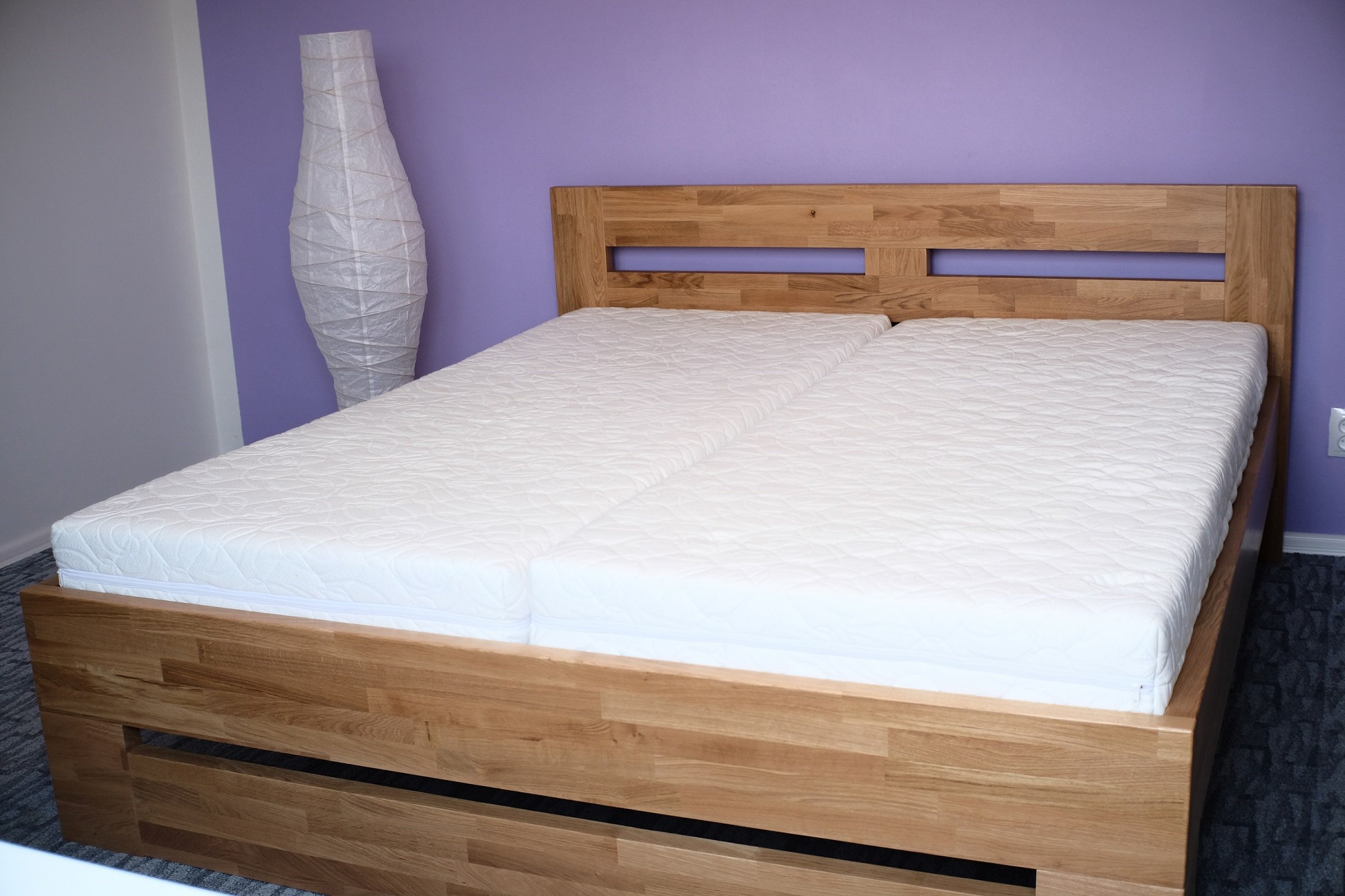 Dřevěná postel Matýsek